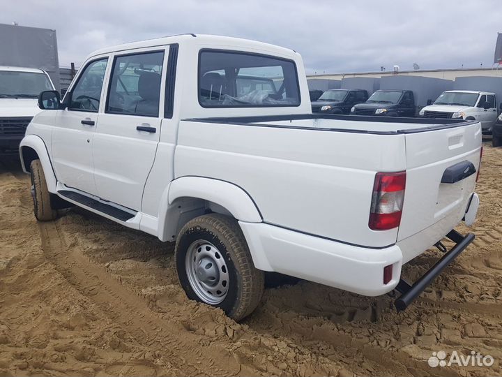 УАЗ Pickup 2.7 МТ, 2023