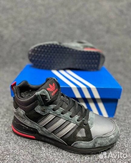 Кроссовки adidas