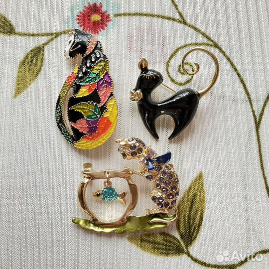 Брошь кошки стильные