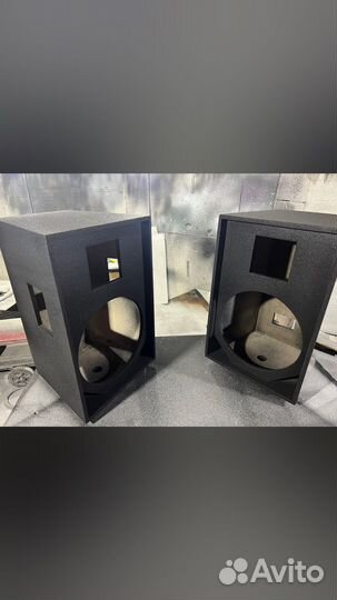 Колонки (корпуса) концертные