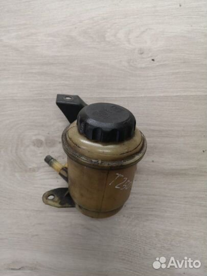 Бачок гур Chevrolet Aveo T250