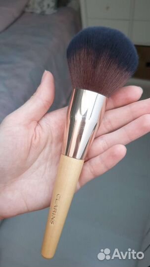Кисть для пудры Clarins