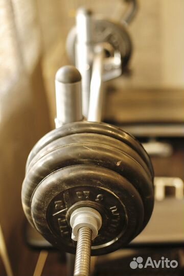 Скамья для жима штанга турник бег.дорожка