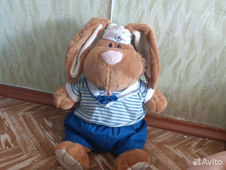 Плюшевый заяц