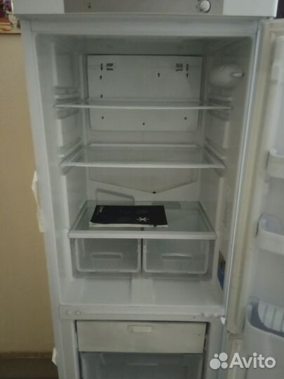 Холодильник Indesit