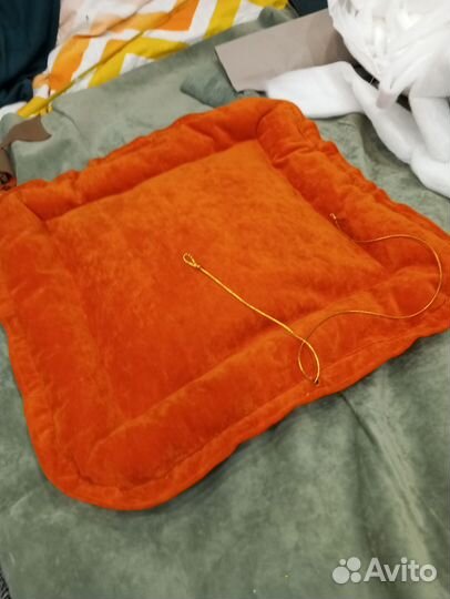 Лежанка для котят и собачек