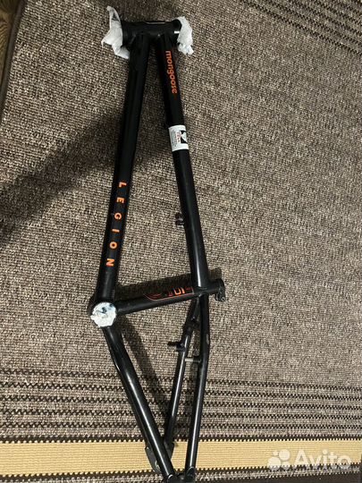 Mongoose legion L60