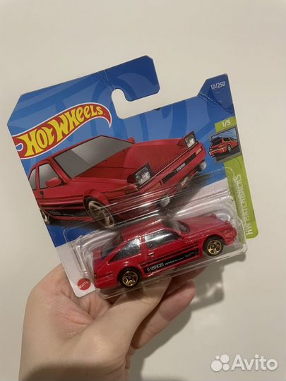 Hot wheels машинки