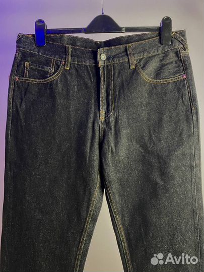 Джинсы Evisu красная и белая галочка на руках