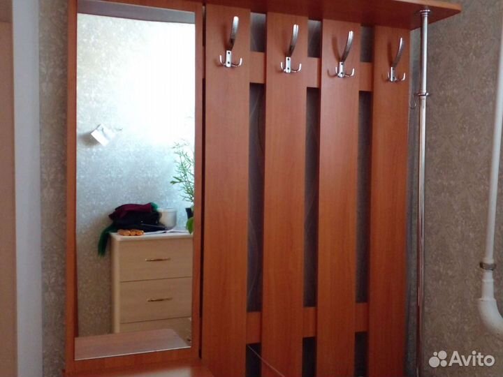 Вешалка в прихожую напольная