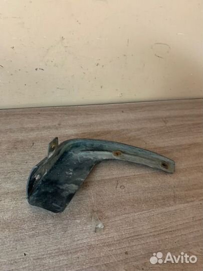 Брызговик задний левый Nissan Tiida