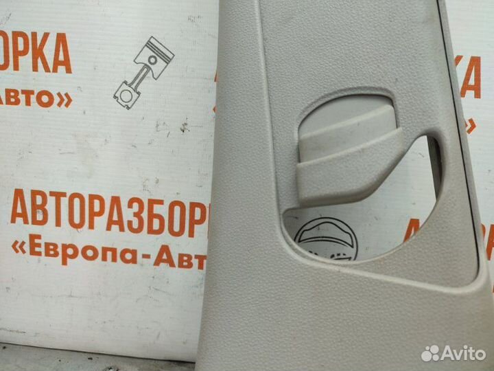 Накладка декоративная передняя левая Kia Magentis