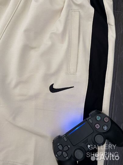 Спортивный костюм Nike