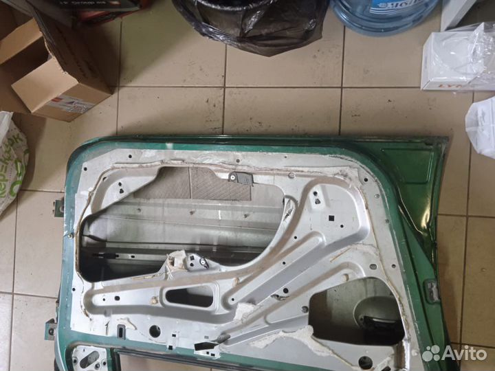 Дверь передняя Peugeot 206