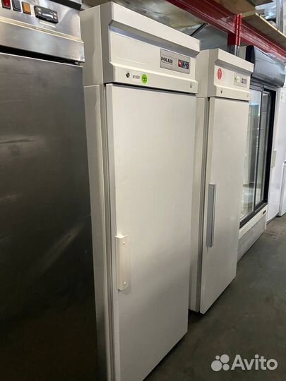 Холодильный шкаф