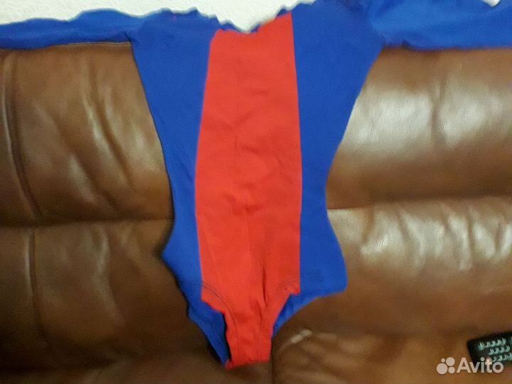Купальник гимнастический,размер не знаю