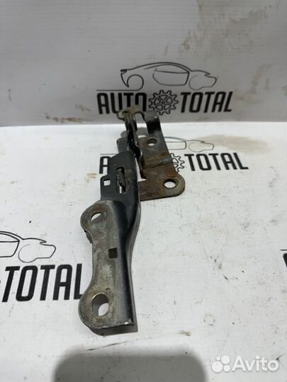 Петля капота левая Kia Cerato LD 2006