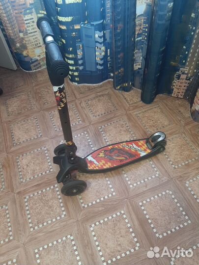 Самокат детский трехколесный