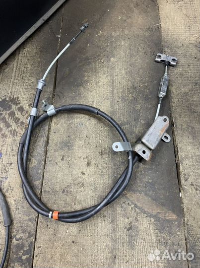 Трос ручного тормоза Toyota Camry 50
