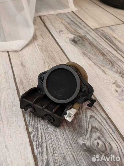 Динамик сигнальный на Hyundai Solaris 2
