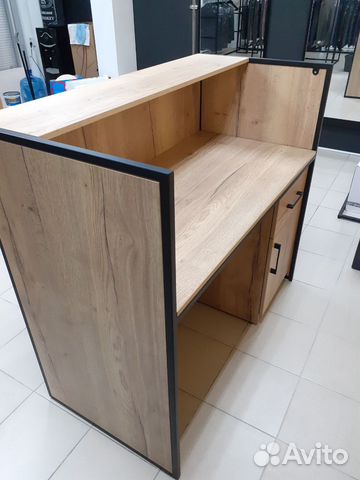 Стойка ресепшн лофт