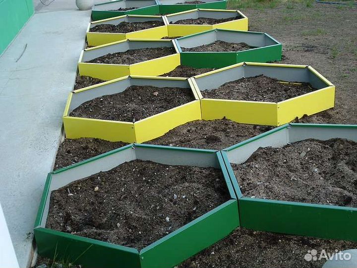 Клумба, грядки для рассады ягод, зелени,цветов