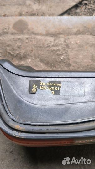 Задний фонарь Mercedes 124