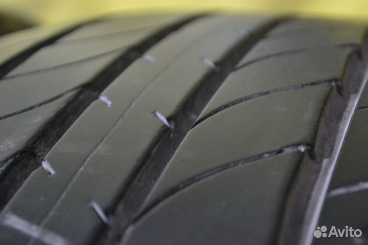 Dunlop SP Sport Maxx 050 235/55 R20