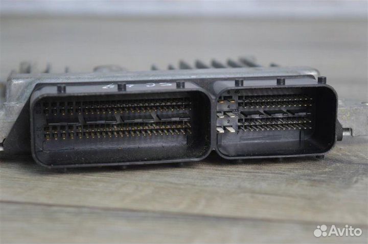 Блок управления двигателем Mercedes W204 2.2 646