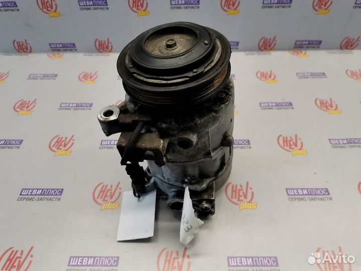 Компрессор кондиционера Cadillac Escalade