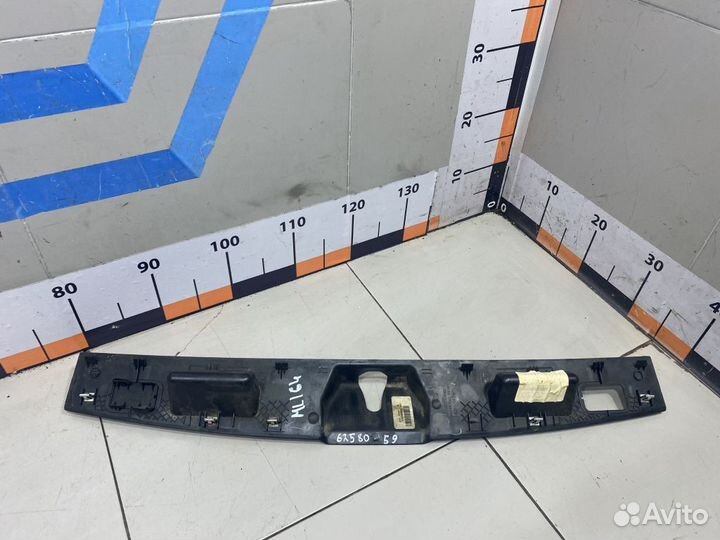 Обшивка крышки багажника Mercedes W164 ML