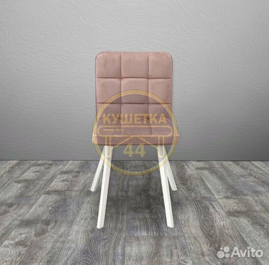 Стул на прямоугольных ножках