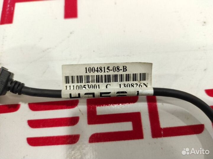 Кабель USB Tesla Model S 2016 1004815-08-B