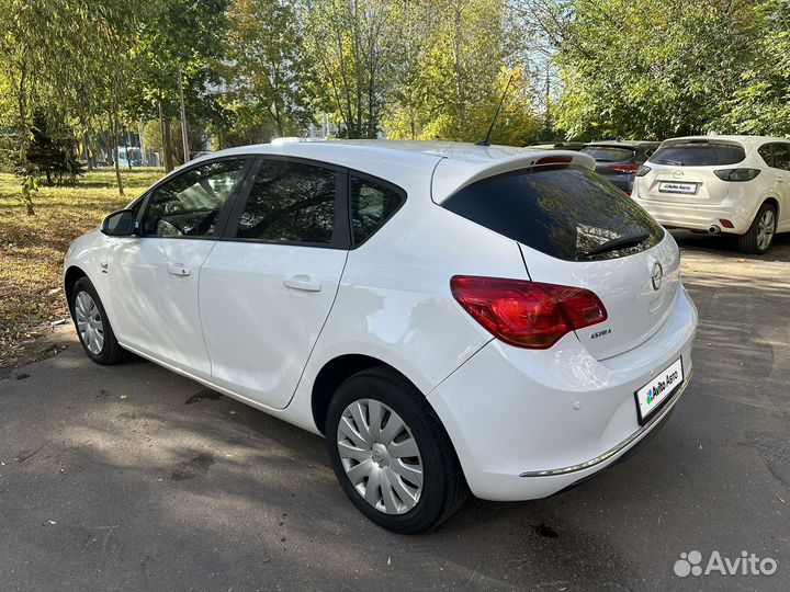 Opel Astra 1.6 AT, 2013, 146 289 км