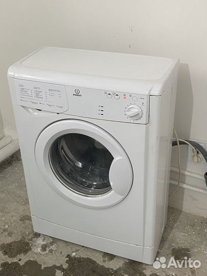 Стиральная машина indesit