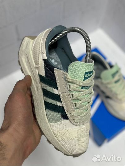 Кроссовки Adidas Retropy E5