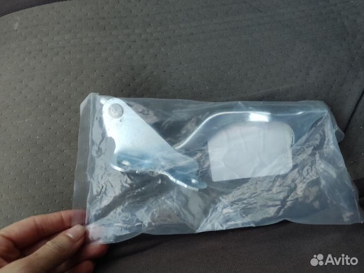 Петля капота правая Chevrolet lacetti серебр