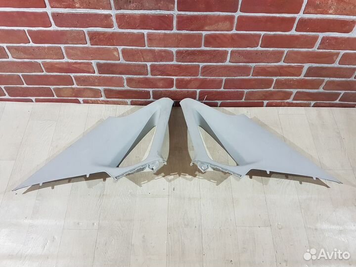 Обшивка задней стойки Volkswagen polo 2013