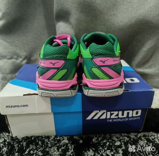 Волейбольные кроссовки Mizuno wave bolt