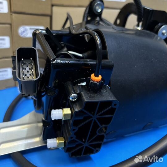 Компрессор пневмоподвески Hitachi Cadillac XTS