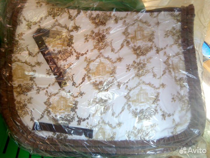 Для пони и лошади- вальтрапы, ушки, мех и др