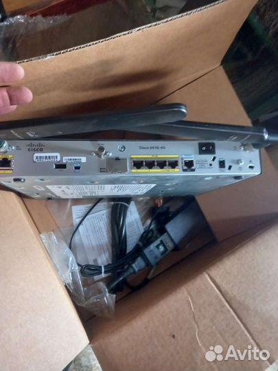 Маршрутизатор Cisco C881G-4G