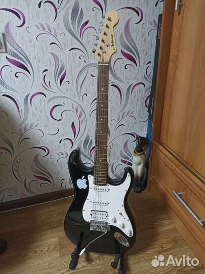 Электрогитара ashtone + комбик Phil pro ms-15g