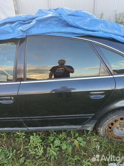 Дверь накладка на audi a6 c5 зад.левая