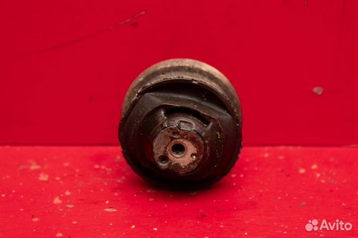 Опора двигателя Mercedes E200 W124 M102 1990