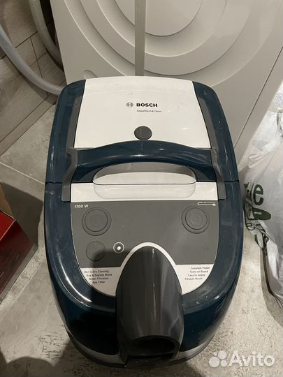 Продам моющий пылесос Бош