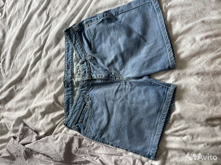 Шорты женские levis