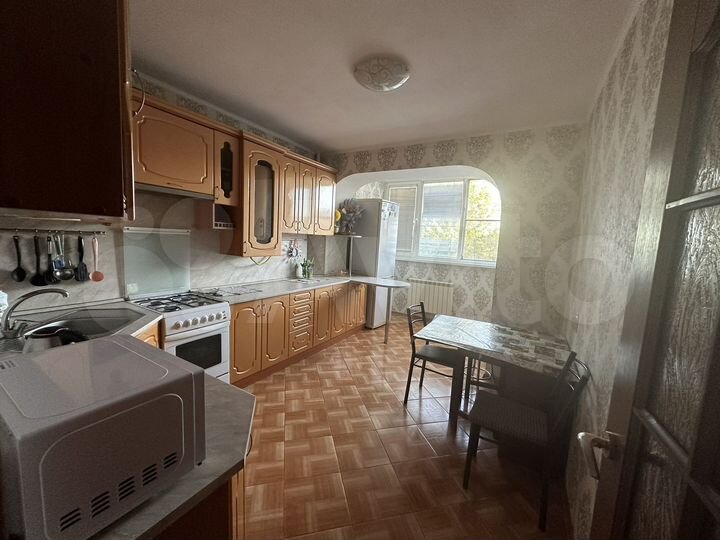 2-к. квартира, 65 м², 2/6 эт.