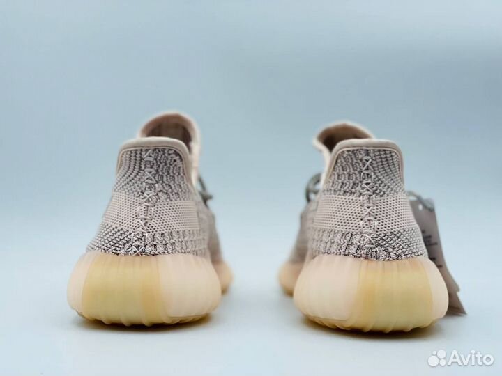 Кроссовки Adidas Yeezy Boost 350/39размер