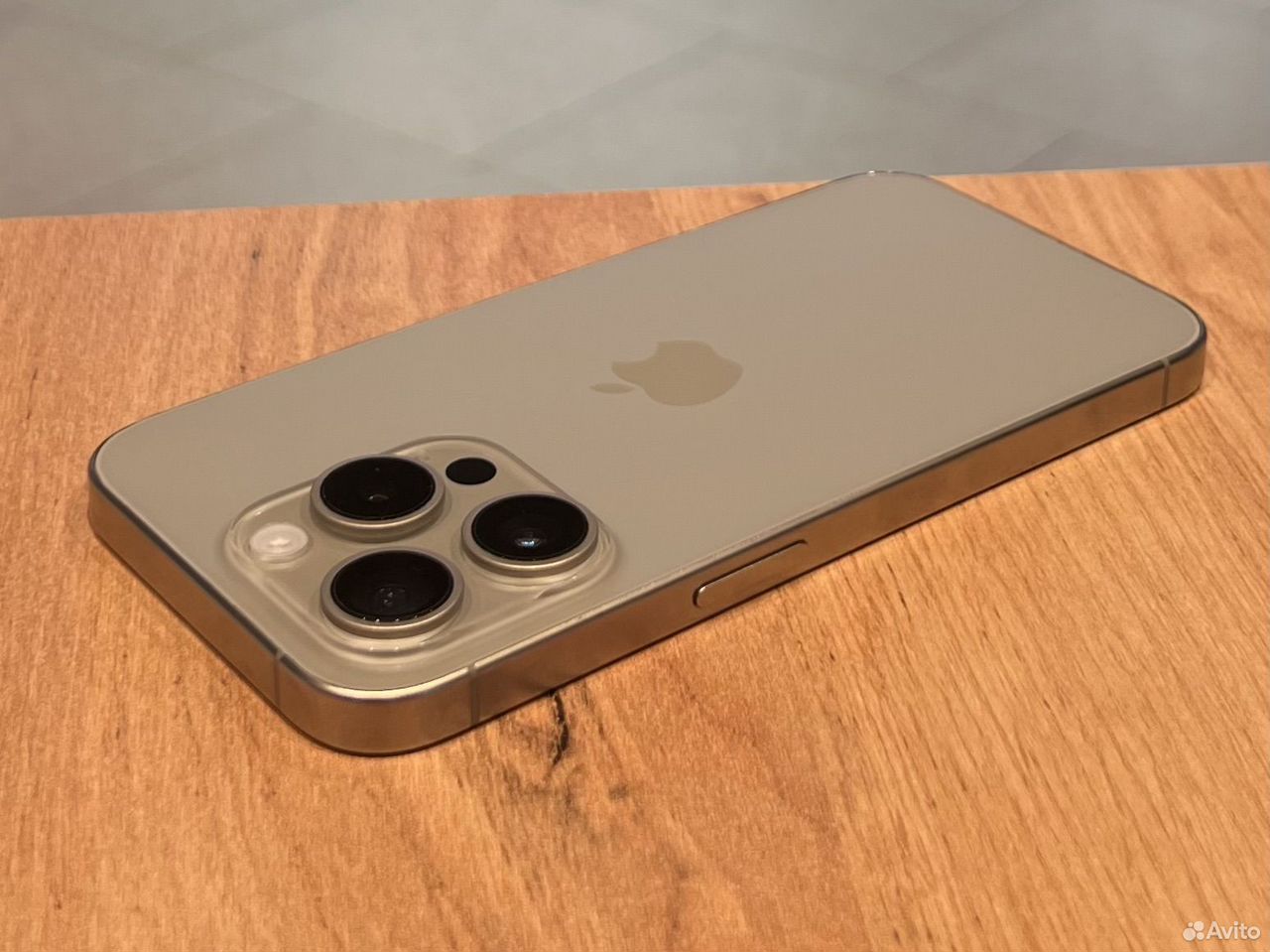 iPhone 15 Pro, 128 ГБ